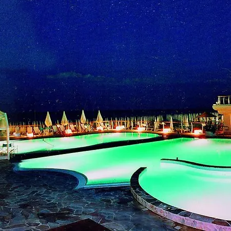 Byron Hotel 3*