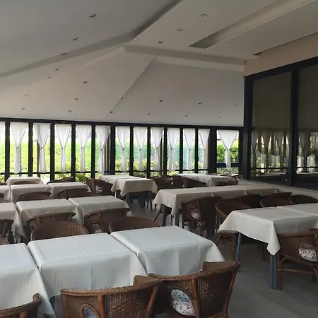 Byron Hotel