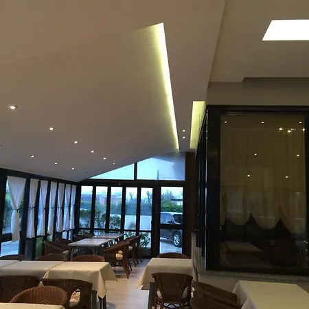 Byron Milano Marittima