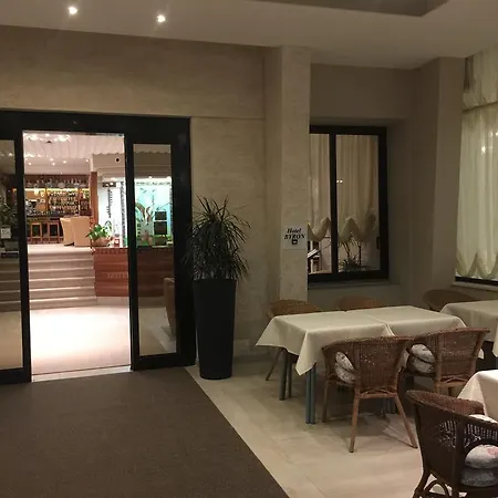 Hotel Byron 3*